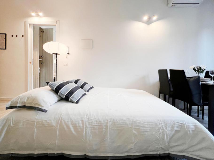 20 Min Duomo - Modern Apartment Milan Bagian luar foto